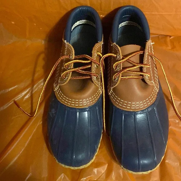 L.L. Bean duck shoes, women’s size 6M - Picture 2 of 5
